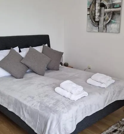 Apartament тони 1 с панорамна морска гледка и паркинг